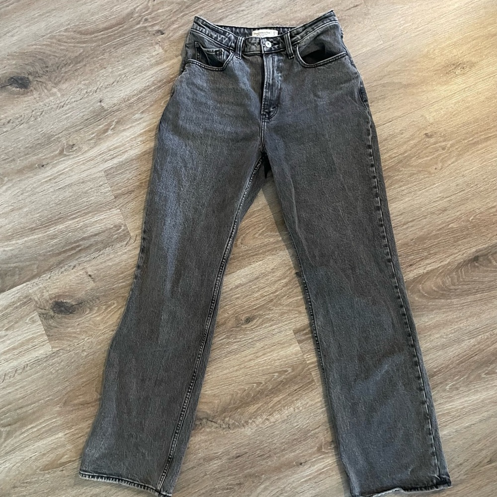 Abercrombie Curve Love Washed Black 90s Relaxed High Rise Jeans Women's Jeans